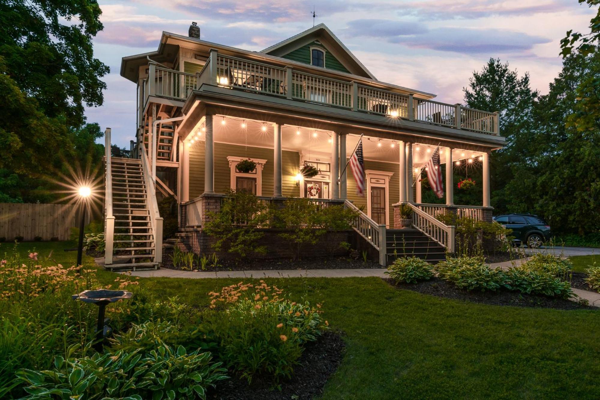 The Foxglove Inn Sturgeon Bay Εξωτερικό φωτογραφία
